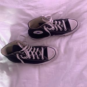 Black converse’s in a size 8 for sale
